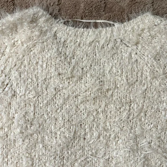 EXCELLENT Anthropologie Knitted & Knotted Ivory Fuzzy Snowfrost Sweater XS - Picture 5 of 12